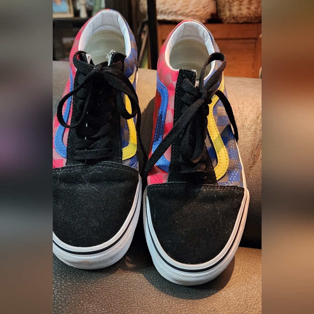 VANS Old Skool Red and Blue Checkered Sneakers - Picture 3 of 8
